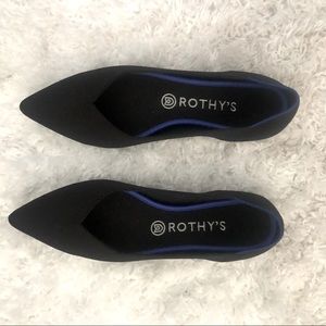 NWT Rothy’s pointy toe flats (size9)
